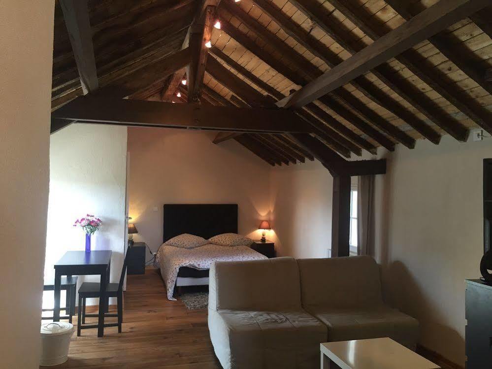 Domaine Du Moulin De Champie - Versailles - Gites & Suites Feucherolles Luaran gambar