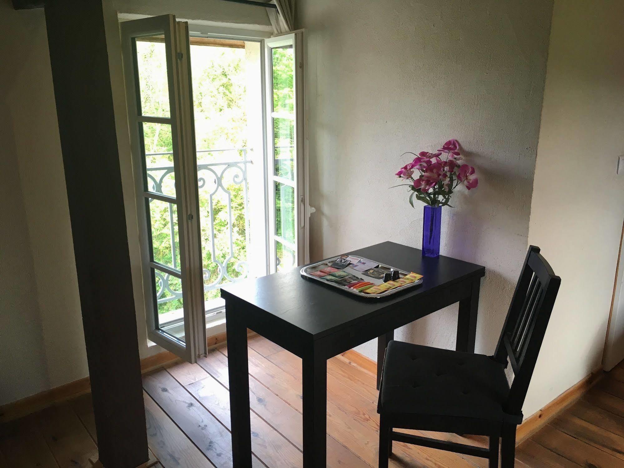 Domaine Du Moulin De Champie - Versailles - Gites & Suites Feucherolles Luaran gambar