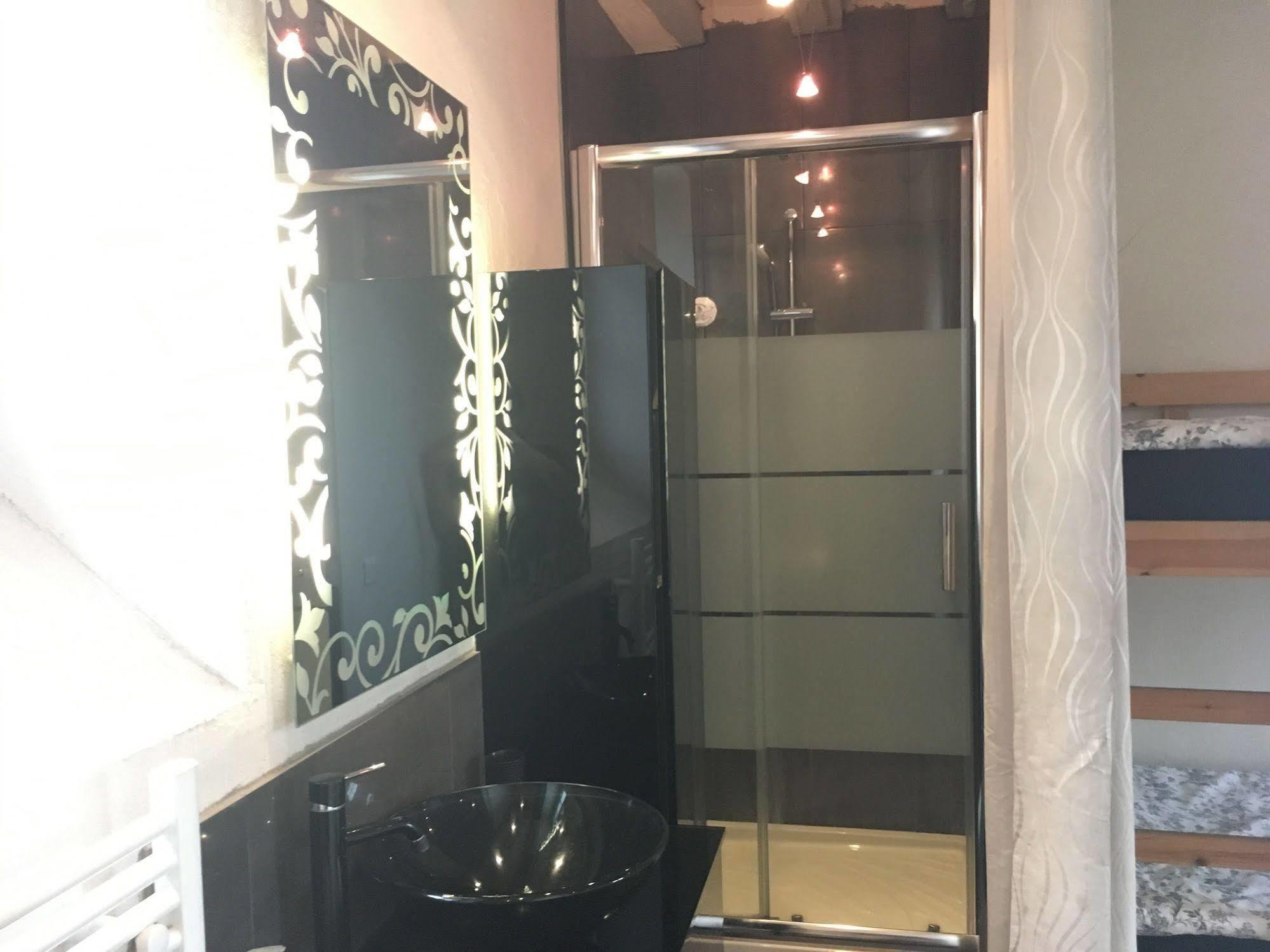 Domaine Du Moulin De Champie - Versailles - Gites & Suites Feucherolles Luaran gambar